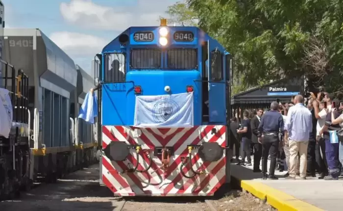 Inversión ferroviaria en el Gran Mendoza: incorporan cruces, señalización y vía mixta en el Tren de Cercanías