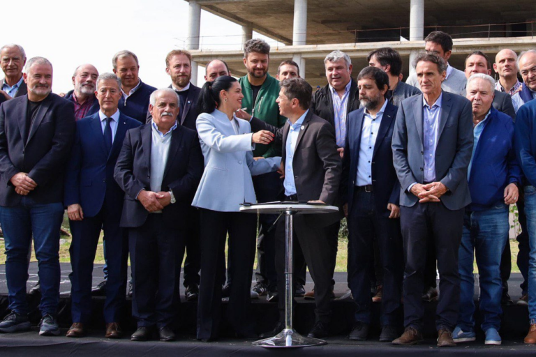 flor-destefanis-y-kicillof